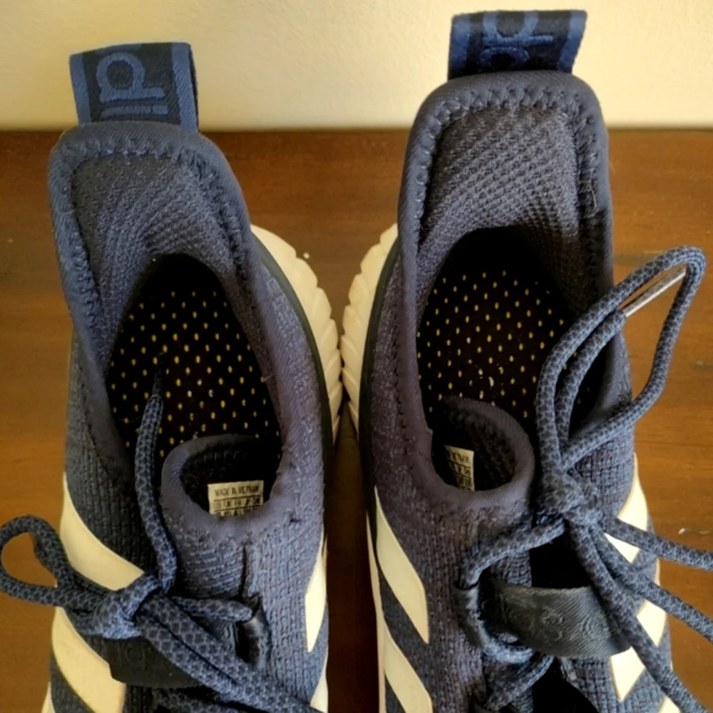 MEN'S ADIDAS KAPTIR  RUNNING SHOES Navy Blue And White Size 12